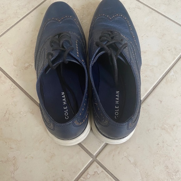 Cole Haan shoes for men - Picture 4 of 6